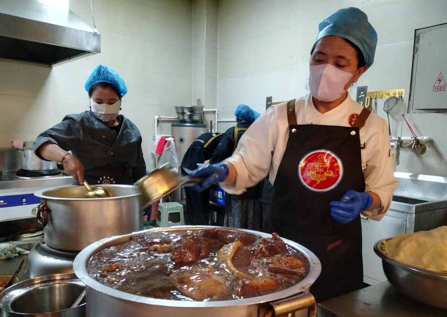 拉萨桑曲茶馆内景