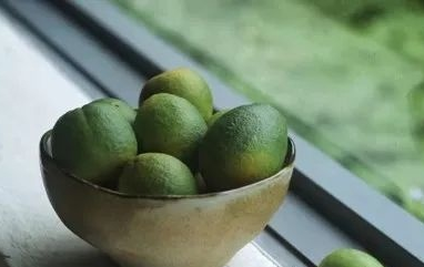 熬制橙子酱场景