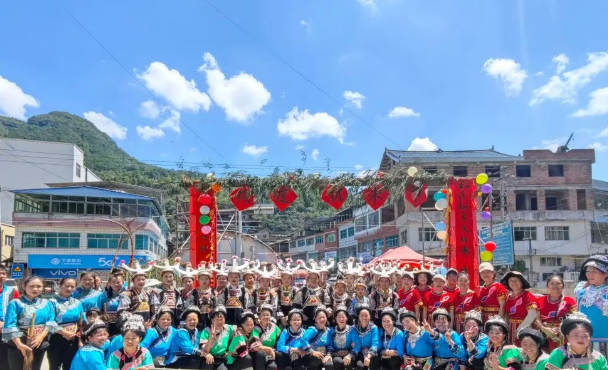 都匀新米节庆丰收、龙里刺梨采摘忙：黔南州生态优势转化为产业胜势促振兴