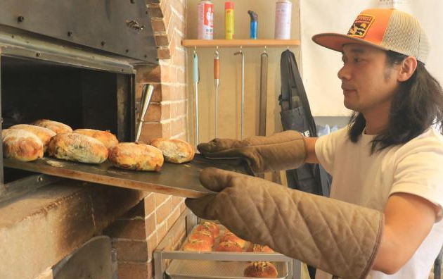 柴窑面包出圈记：杭州乡野如何把一口面包做成振兴支点