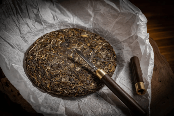 2025年普洱茶选购指南：价格、区别与挑选技巧