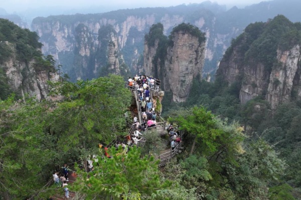 湖南国庆文旅：多样活动与贴心服务共绘新画卷