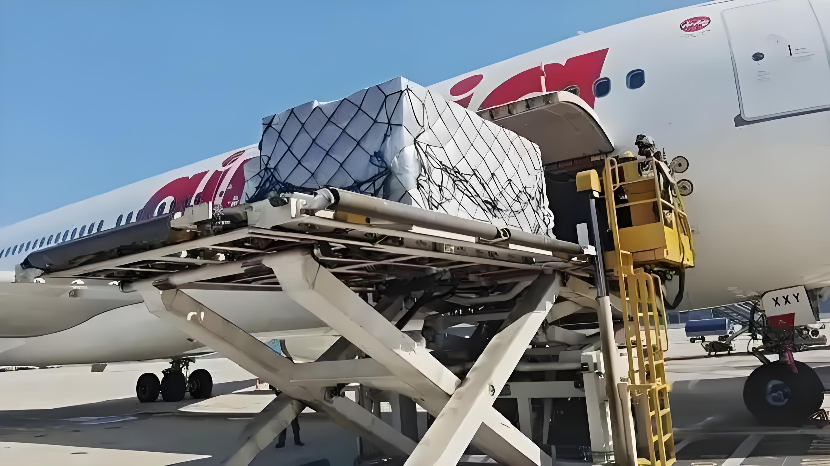 杭州机场大闸蟹出口创新高，1.7吨鲜活美味直飞马来西亚