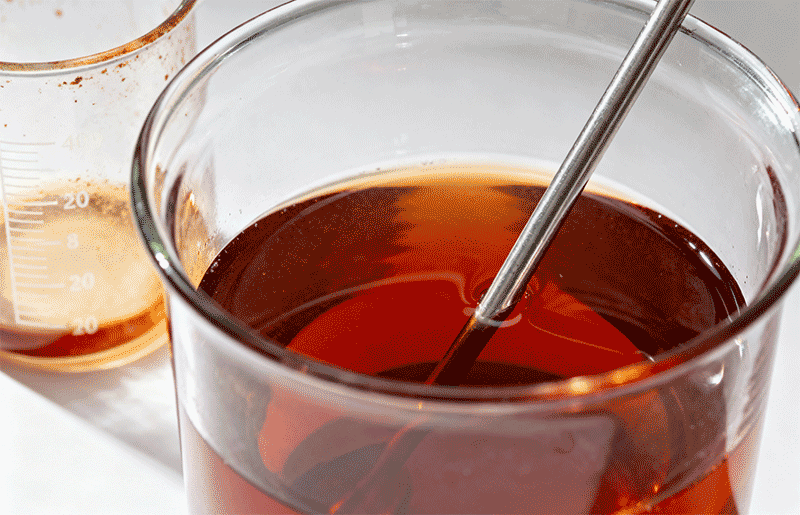 石硫合剂药液及配制工具近景