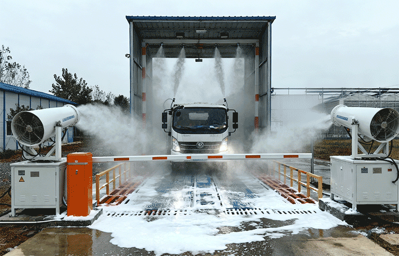 养殖场入口洗消中心，车辆全自动洗消通道远景