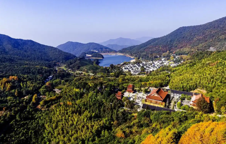 金华山踏秋：古老仙山焕发青春新活力