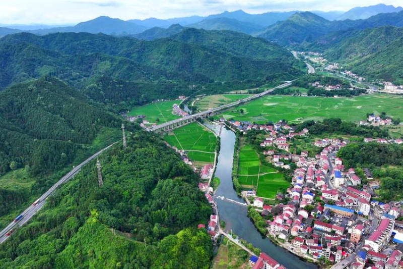 吉林乡村：从蓝图绘就到全面振兴的奋进之路