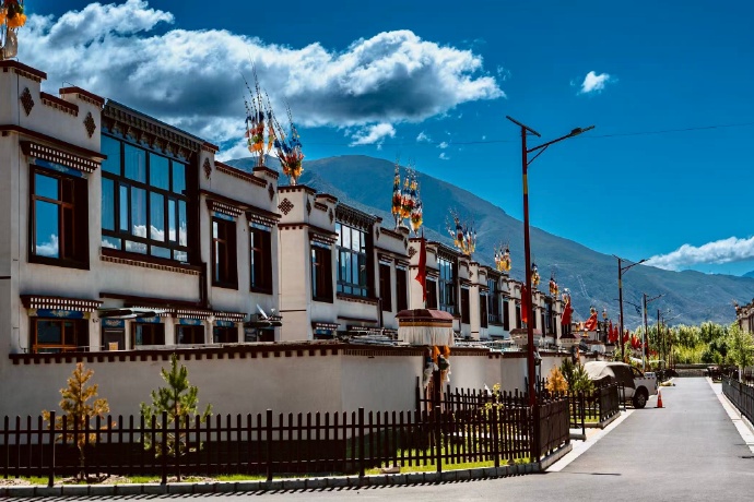 扎嘎新村:从大山深处迈向幸福新生活