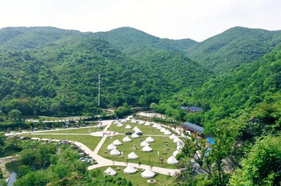 腊月童子川：冰雪热潮绘就乡村振兴新图景