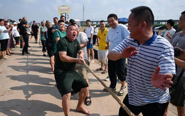 永丰村赛事颁奖现场