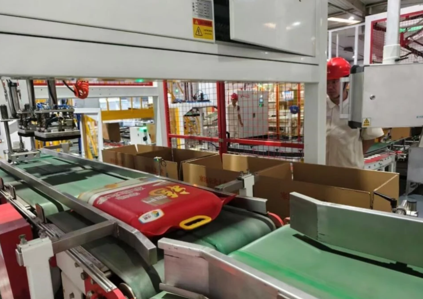 从田间到餐桌 中国筑牢大国粮仓的三大关键支撑