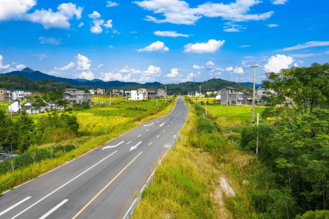 《农村公路条例》施行：照亮农村公路高质量发展与乡村振兴之路