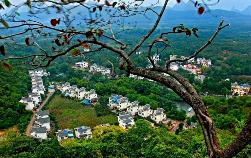 红岩村民宿